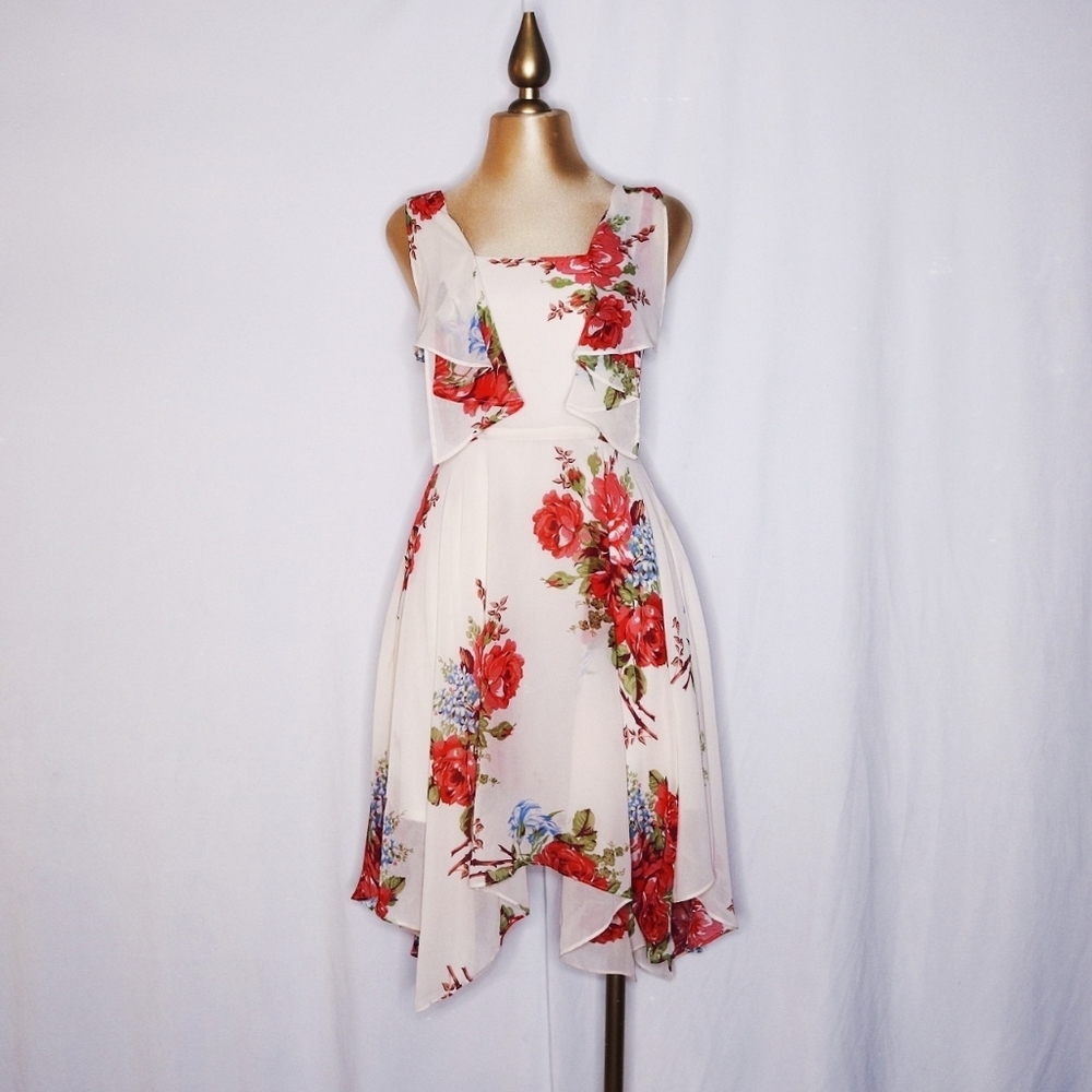 Betsey Johnson Rose Floral Print Ivory Handkerchief Tea Dress Sz 2